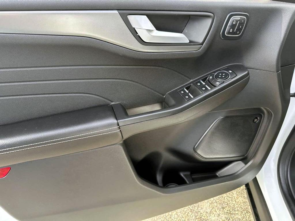 used 2023 Ford Escape car, priced at $24,996