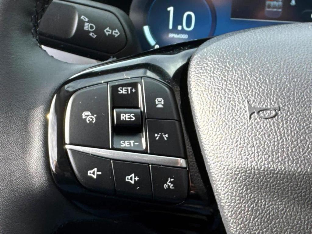 used 2023 Ford Escape car, priced at $24,996