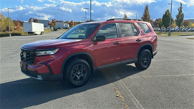 used 2025 Honda Pilot car, priced at $47,659