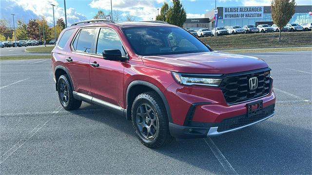 used 2025 Honda Pilot car, priced at $47,659