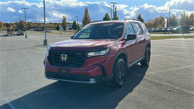 used 2025 Honda Pilot car, priced at $47,659