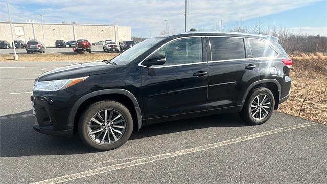 used 2017 Toyota Highlander car, priced at $18,105