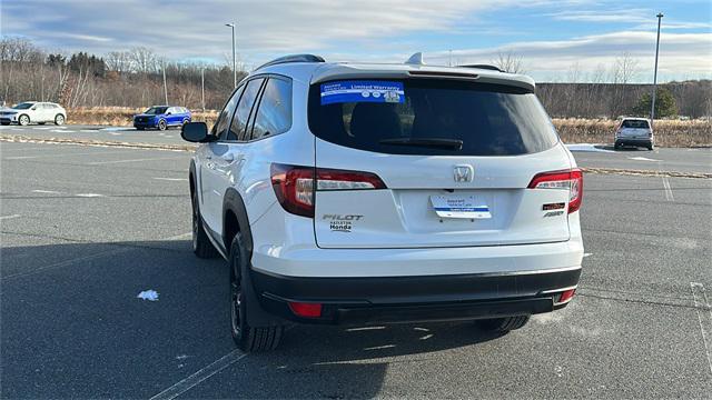 used 2022 Honda Pilot car, priced at $33,806