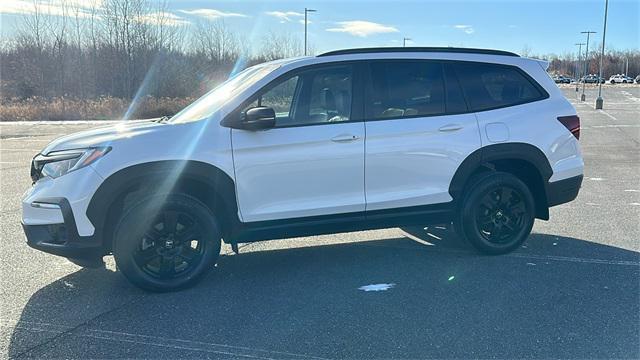 used 2022 Honda Pilot car, priced at $33,806