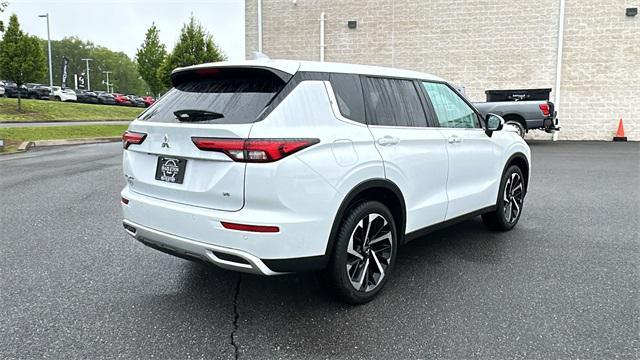 used 2024 Mitsubishi Outlander car, priced at $27,599