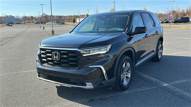 used 2023 Honda Pilot car, priced at $40,122