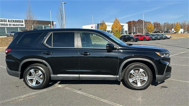 used 2023 Honda Pilot car, priced at $40,122