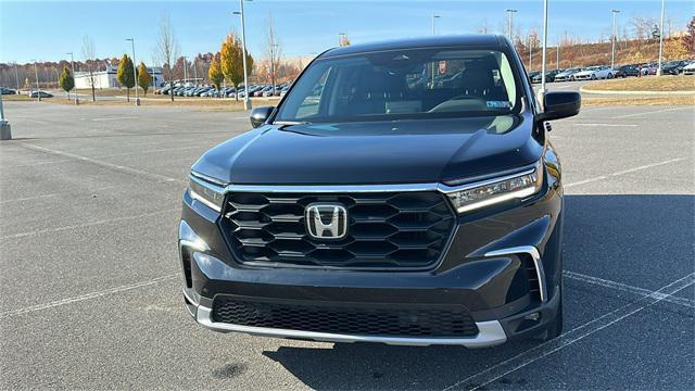 used 2023 Honda Pilot car, priced at $40,122