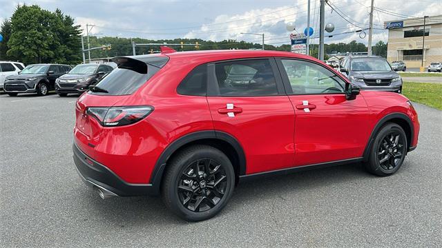 new 2025 Honda HR-V car, priced at $30,050