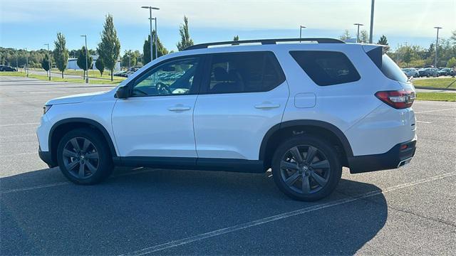 used 2025 Honda Pilot car, priced at $44,976