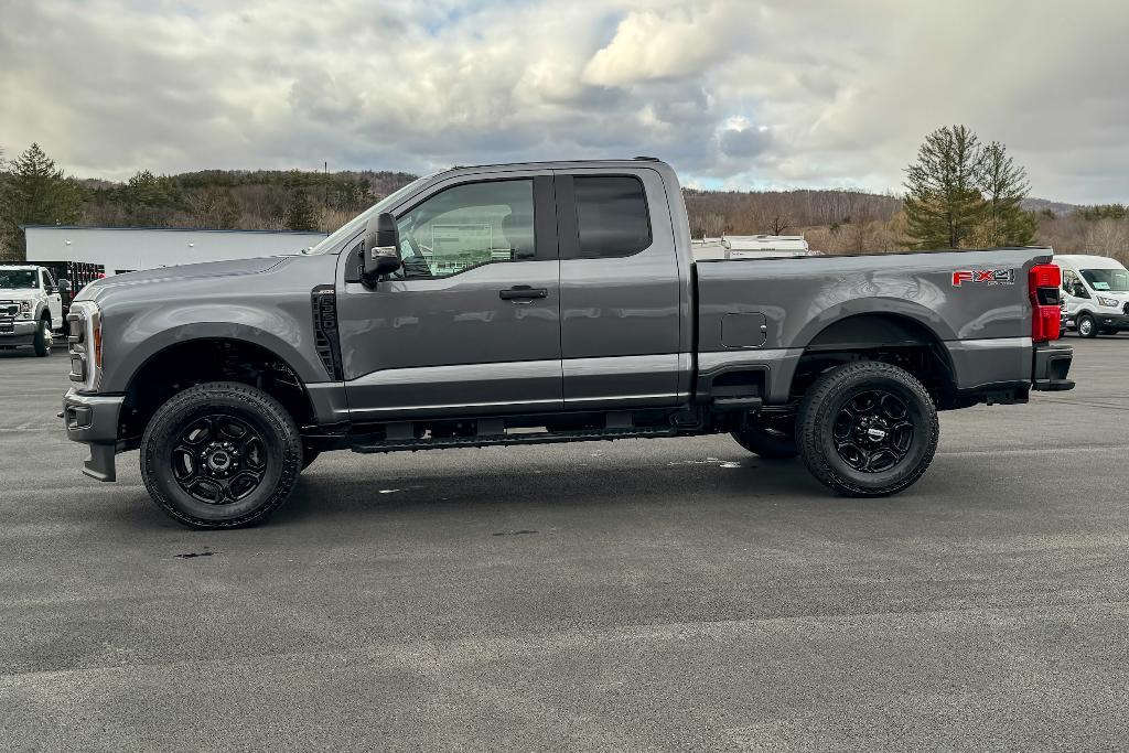 new 2024 Ford F-350 car, priced at $62,605