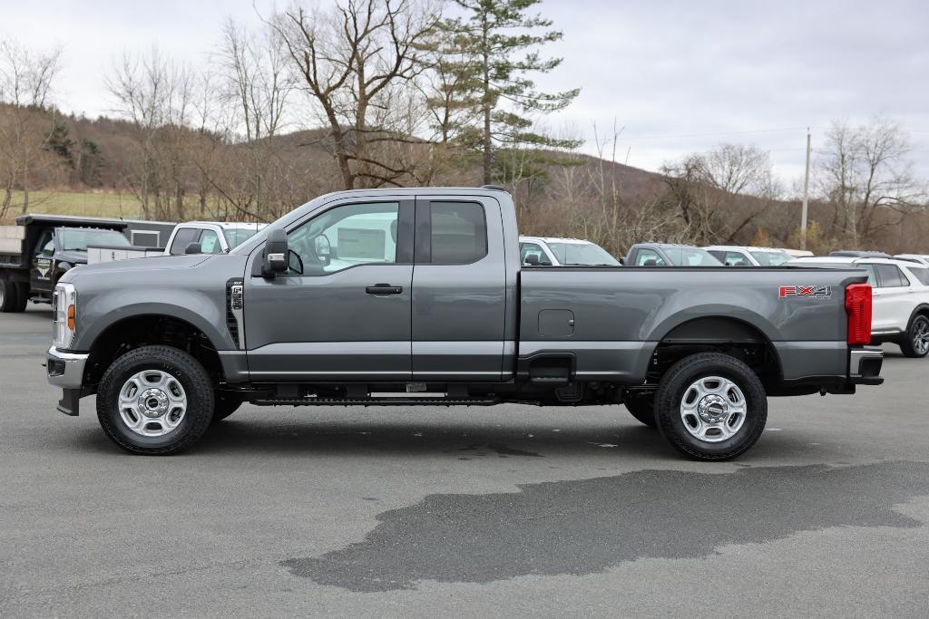 new 2025 Ford F-350 car, priced at $61,675