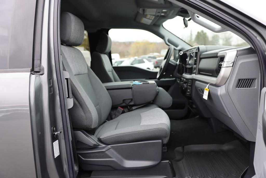 new 2025 Ford F-350 car, priced at $61,675