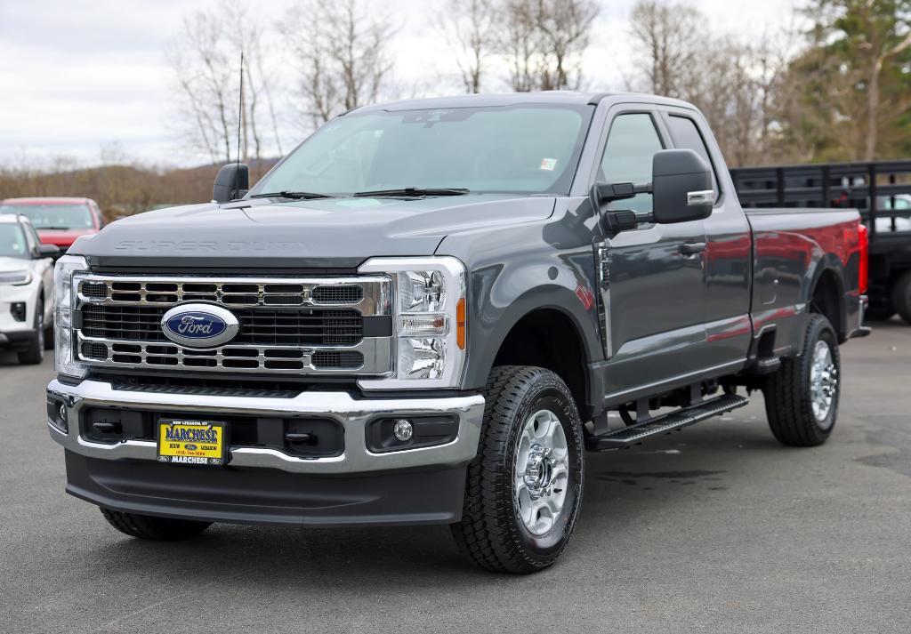new 2025 Ford F-350 car, priced at $61,675