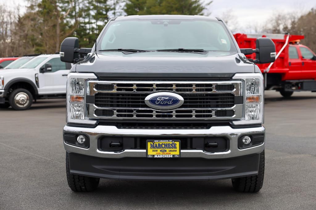 new 2025 Ford F-350 car, priced at $61,675