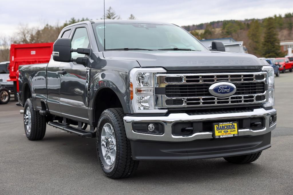new 2025 Ford F-350 car, priced at $61,675