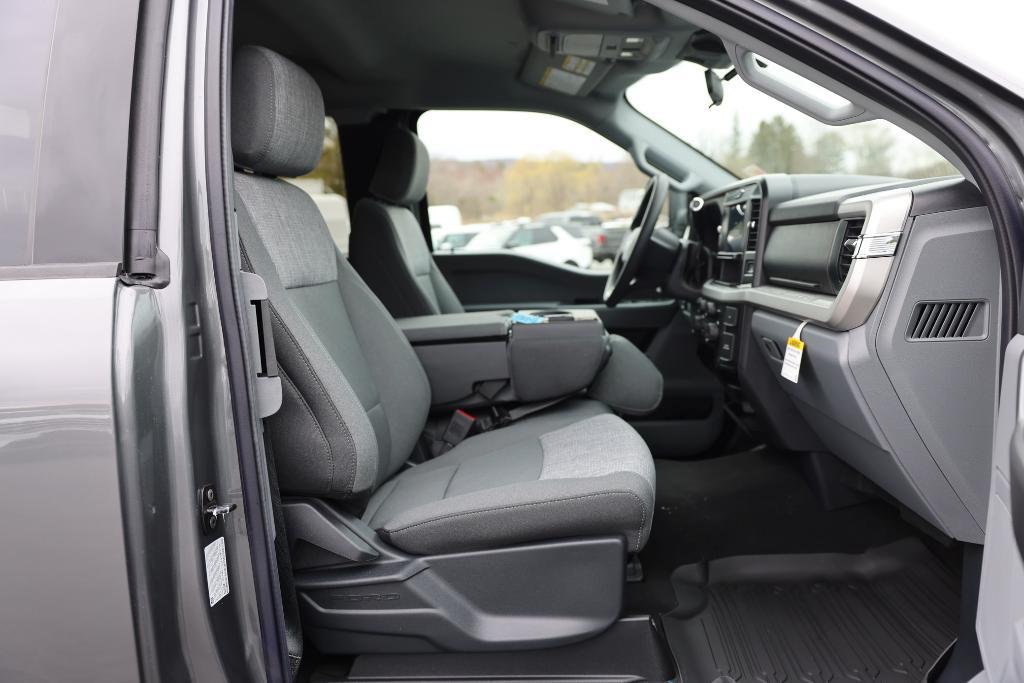 new 2025 Ford F-350 car, priced at $61,675
