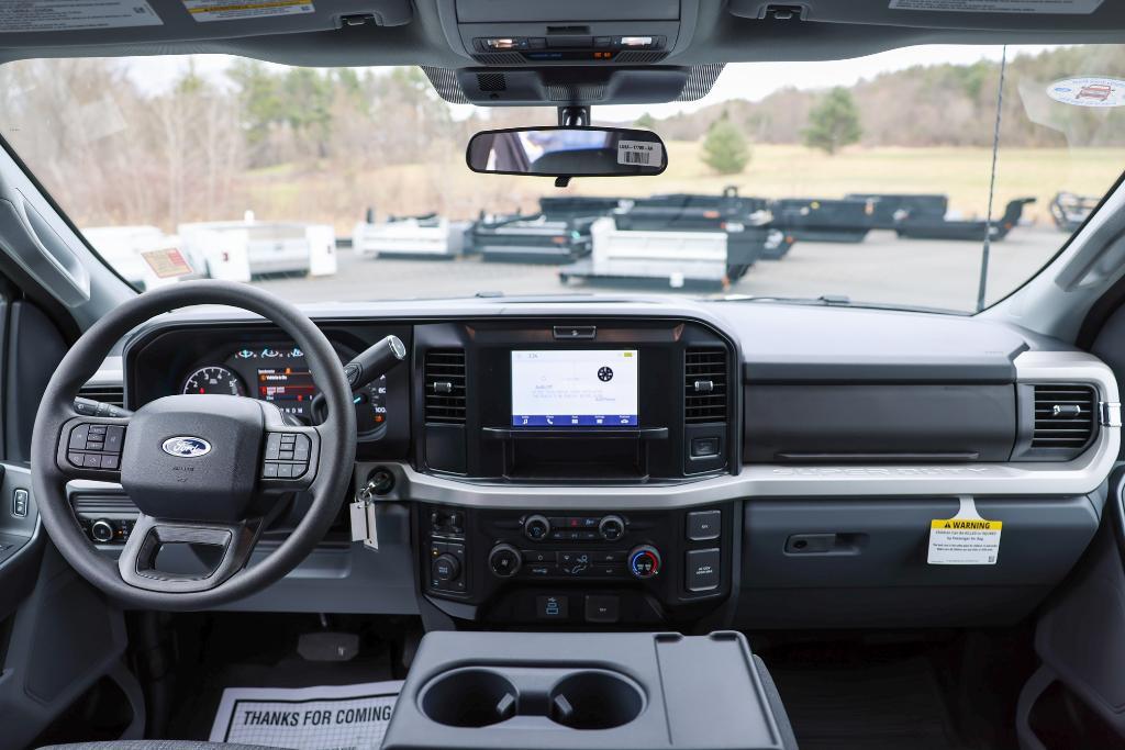 new 2025 Ford F-350 car, priced at $61,675