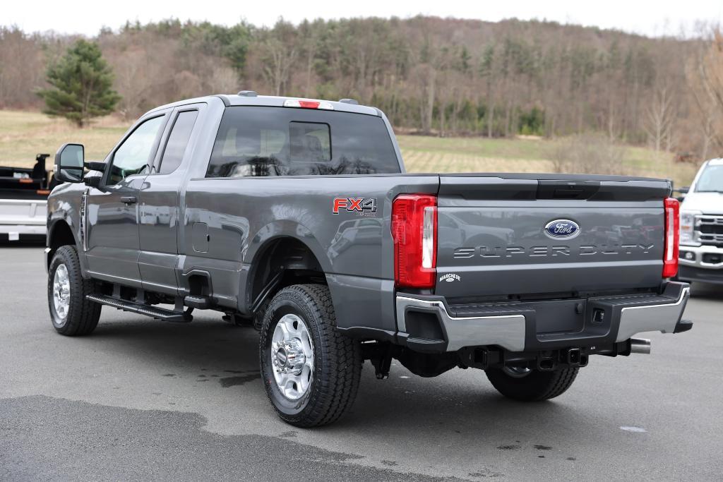 new 2025 Ford F-350 car, priced at $61,675