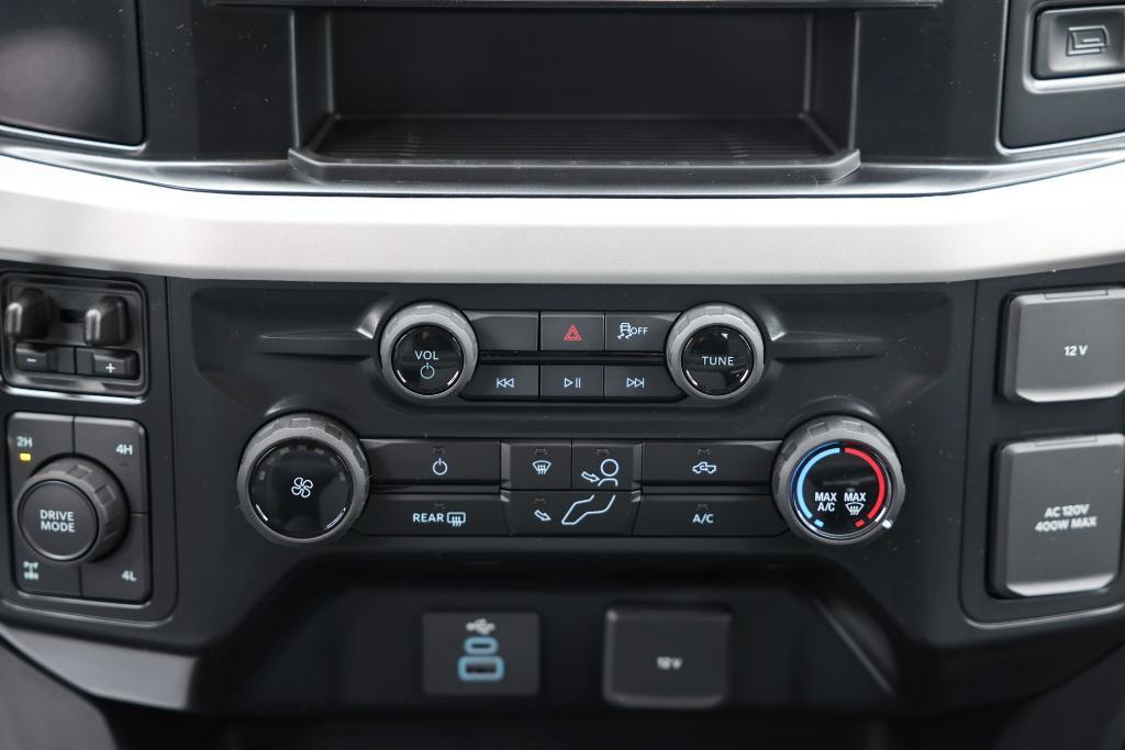new 2025 Ford F-350 car, priced at $61,675