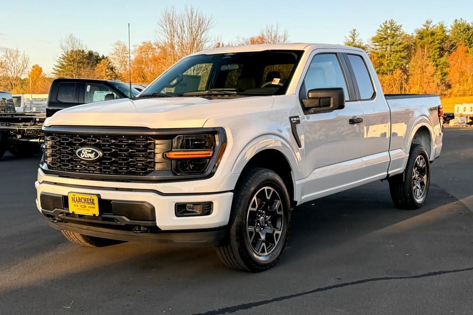 new 2024 Ford F-150 car, priced at $50,260