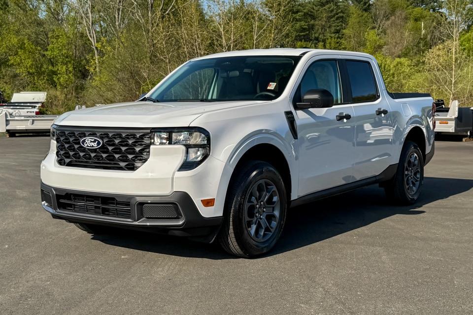 new 2025 Ford Maverick car, priced at $31,680