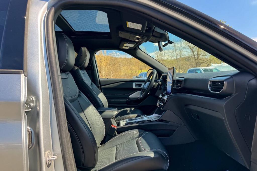 used 2023 Ford Explorer car, priced at $51,900