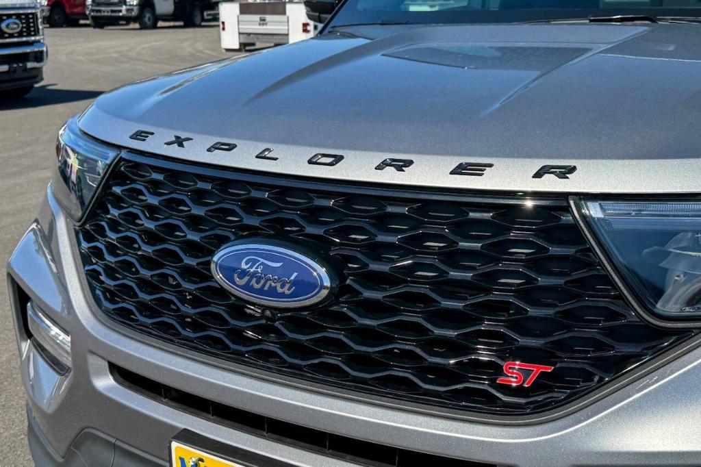 used 2023 Ford Explorer car, priced at $51,900
