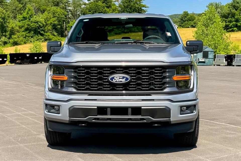 new 2024 Ford F-150 car, priced at $52,210