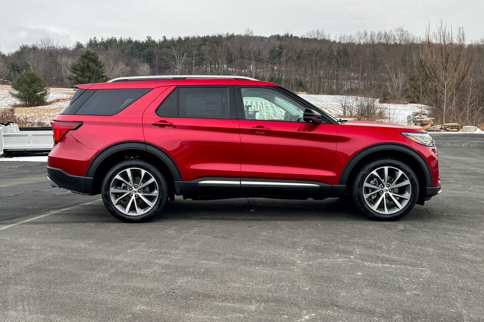 new 2025 Ford Explorer car, priced at $60,660