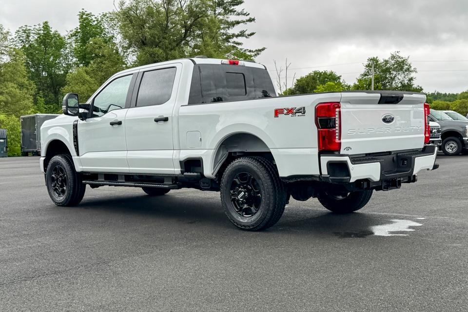 new 2025 Ford F-250 car, priced at $61,655