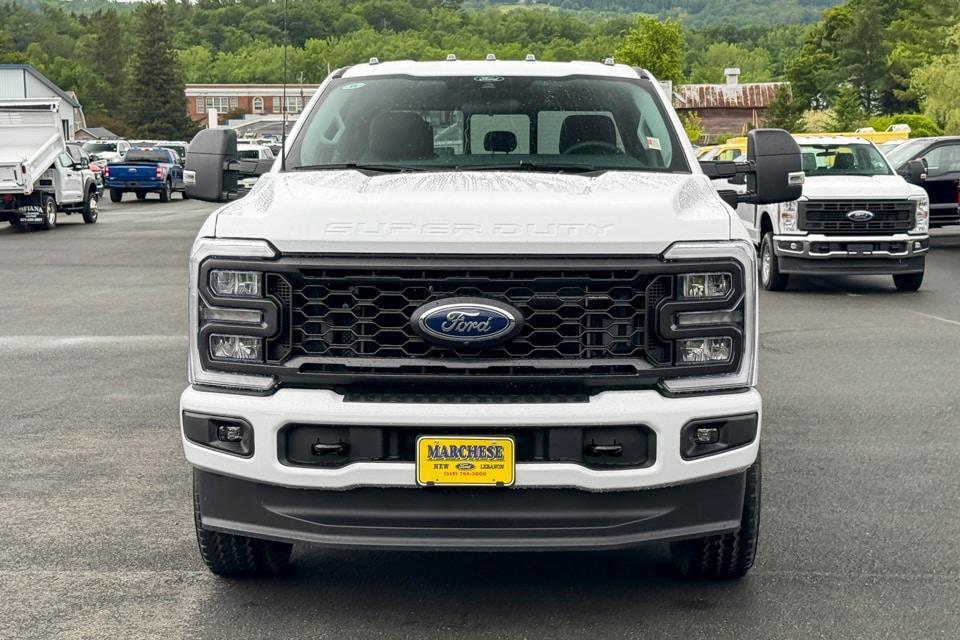 new 2025 Ford F-250 car, priced at $61,655