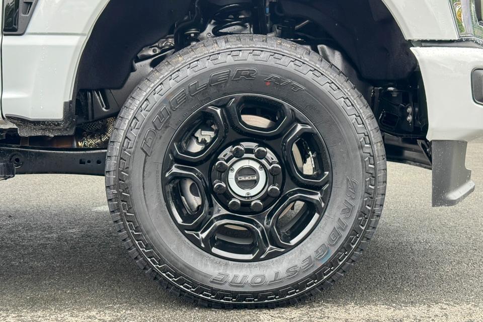 new 2025 Ford F-250 car, priced at $61,655