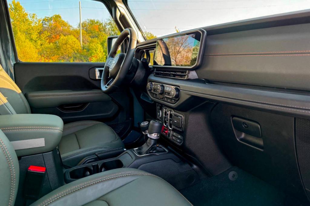 used 2024 Jeep Gladiator car, priced at $54,900