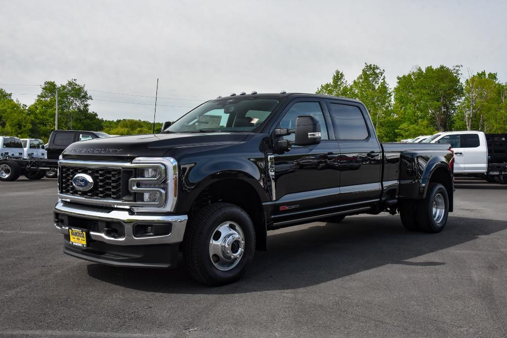 new 2025 Ford F-350 car, priced at $89,875