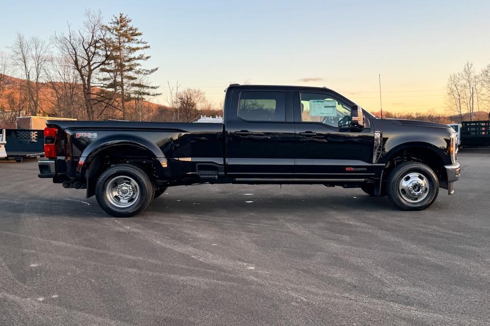 new 2025 Ford F-350 car, priced at $89,875