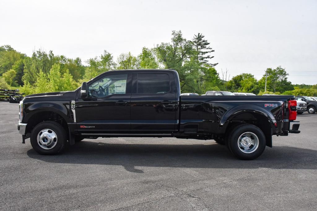 new 2025 Ford F-350 car, priced at $89,875