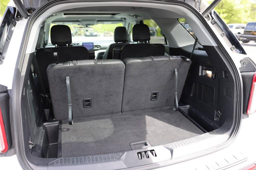 used 2022 Ford Explorer car, priced at $31,900