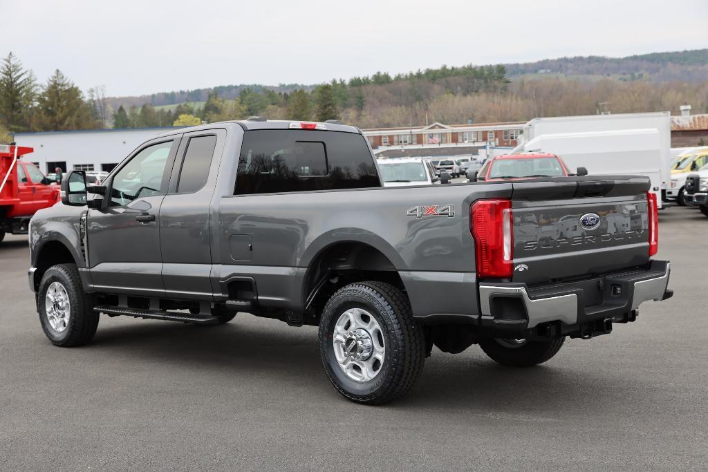 new 2025 Ford F-350 car, priced at $60,875