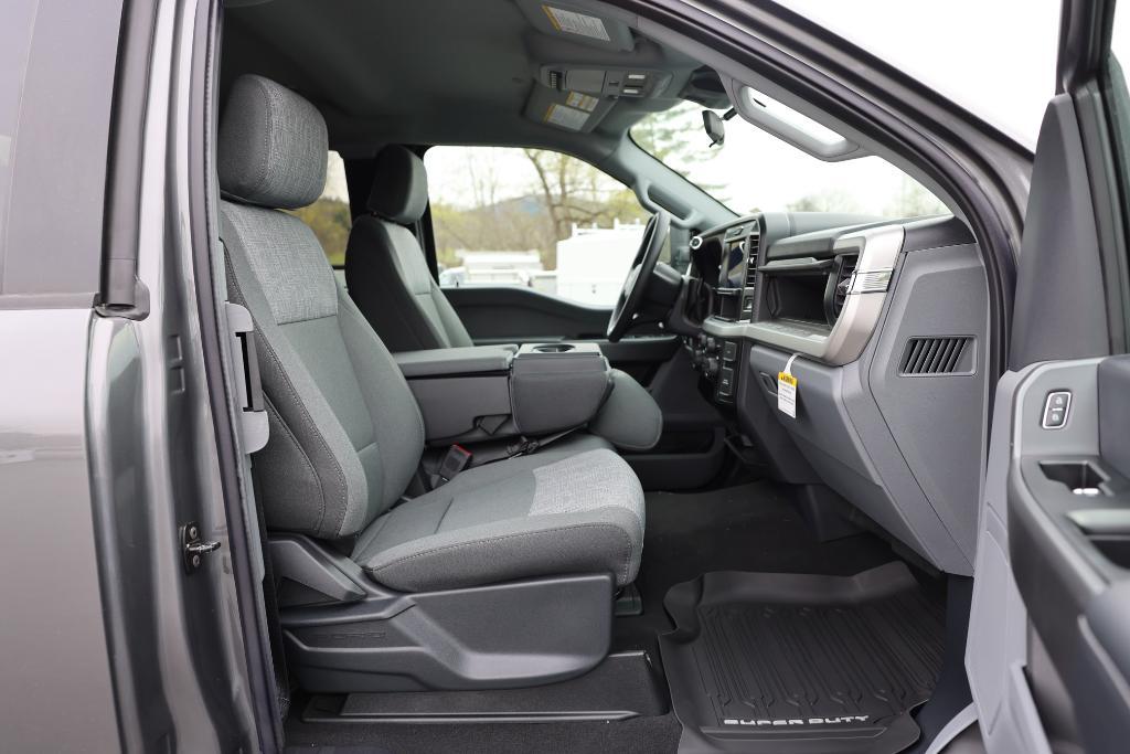 new 2025 Ford F-350 car, priced at $60,875