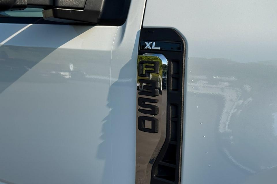 new 2025 Ford F-350 car, priced at $58,185