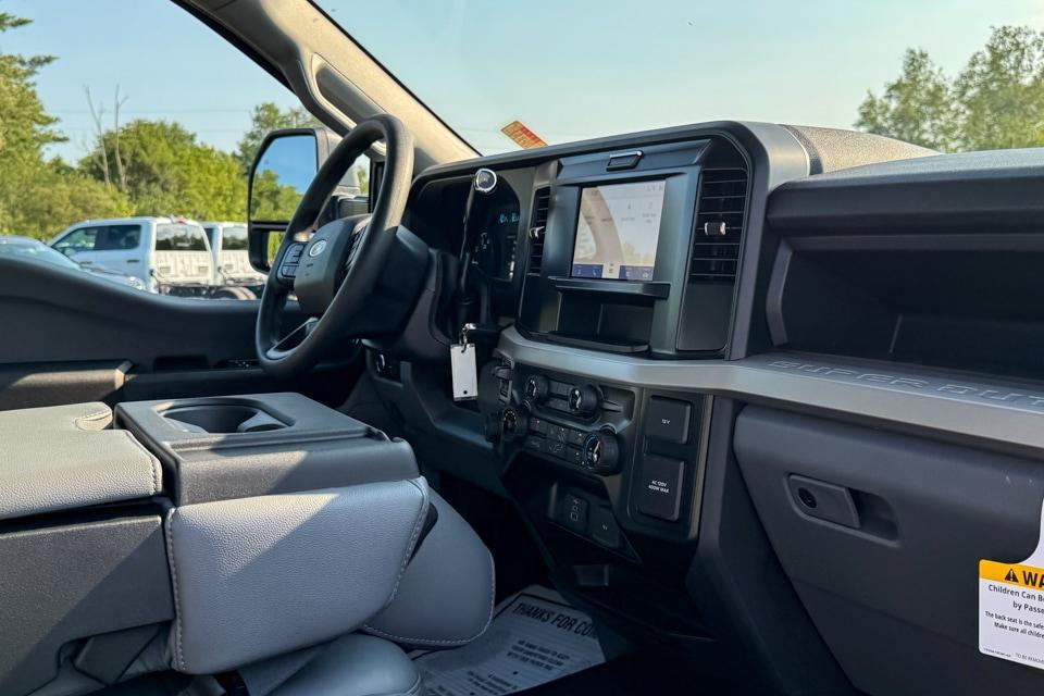 new 2025 Ford F-350 car, priced at $58,185