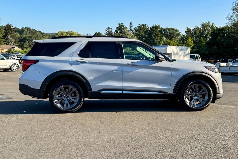new 2025 Ford Explorer car, priced at $50,515