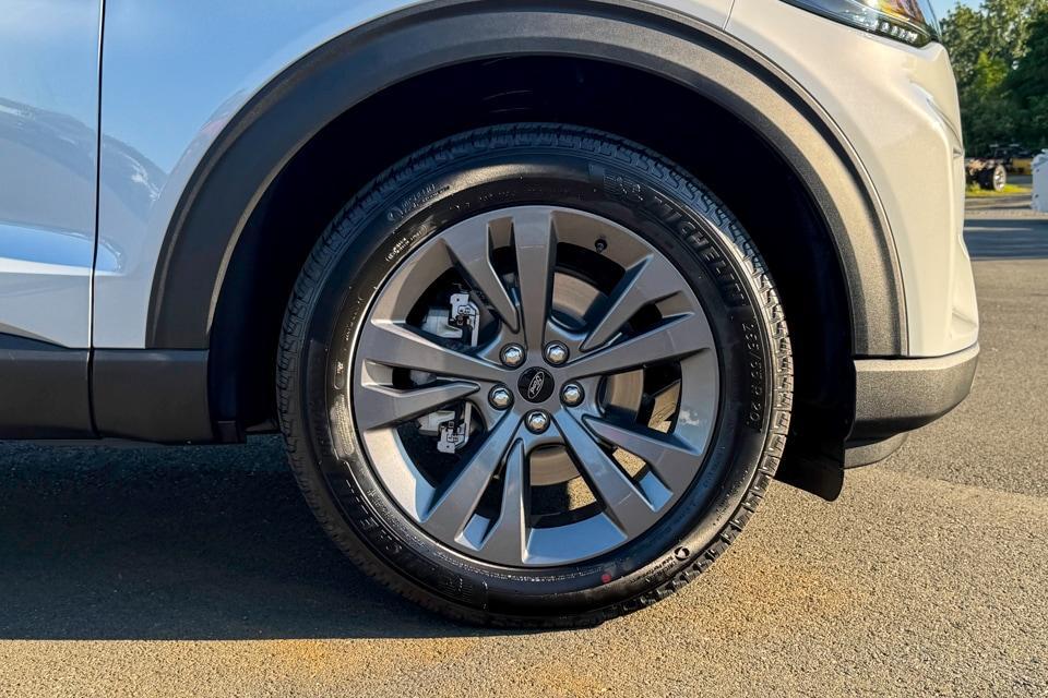 new 2025 Ford Explorer car, priced at $50,515