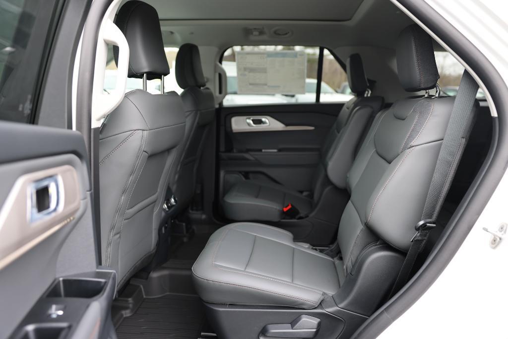 new 2025 Ford Explorer car, priced at $47,081