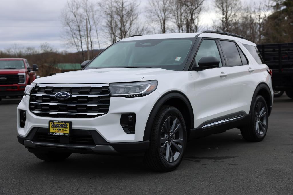 new 2025 Ford Explorer car, priced at $47,081
