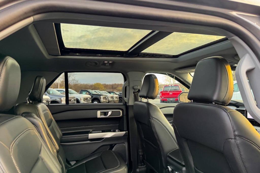 used 2021 Ford Explorer car, priced at $31,900