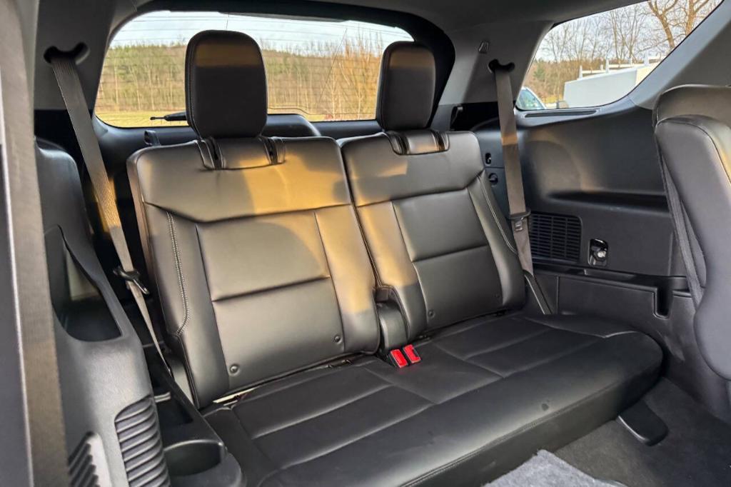 used 2021 Ford Explorer car, priced at $31,900