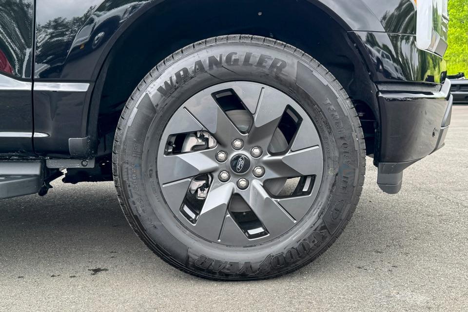 new 2025 Ford F-150 Lightning car, priced at $79,190