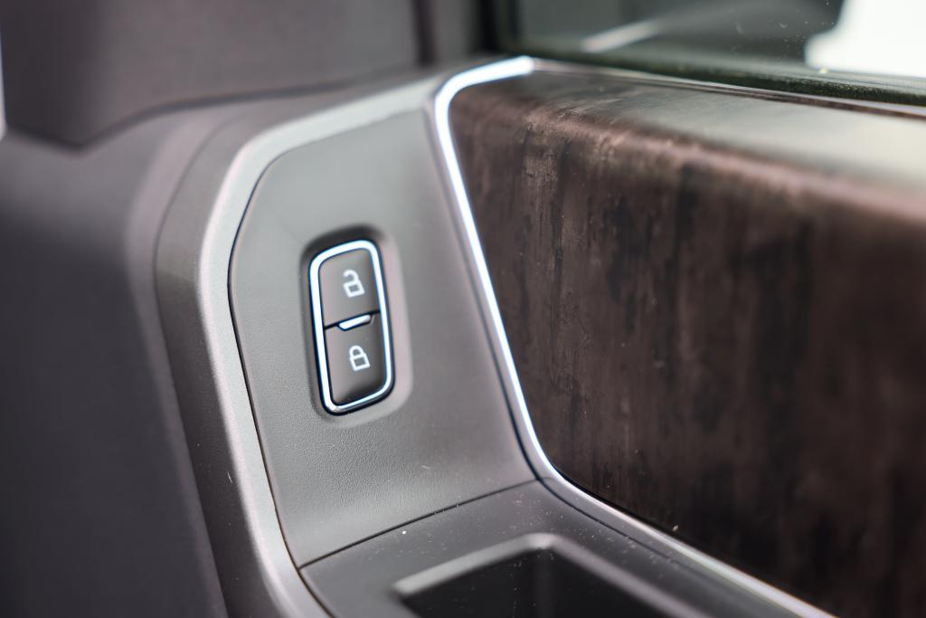 new 2025 Ford F-350 car, priced at $88,150